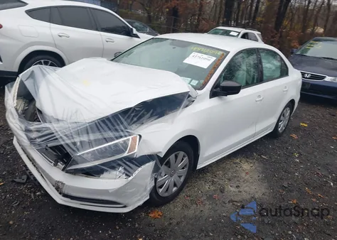 2015 Volkswagen Jetta 2.0L S z USA, uszkodzony, nr VIN 3VW2K7AJ0FM315449
